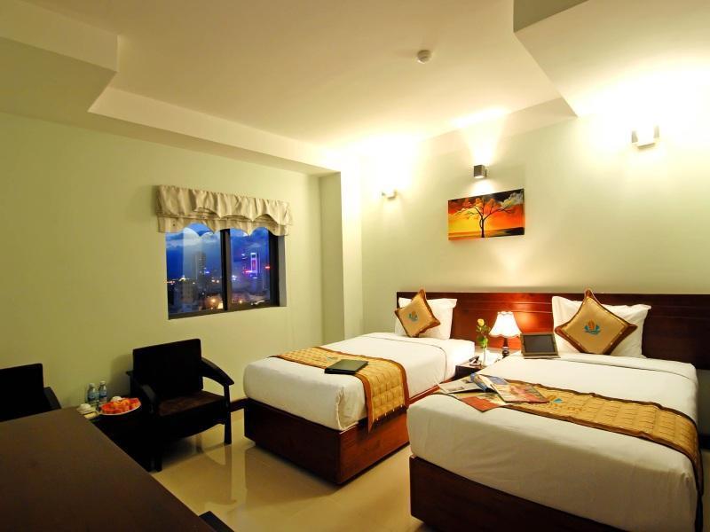 Luna Diamond Hotel Danang Exterior photo