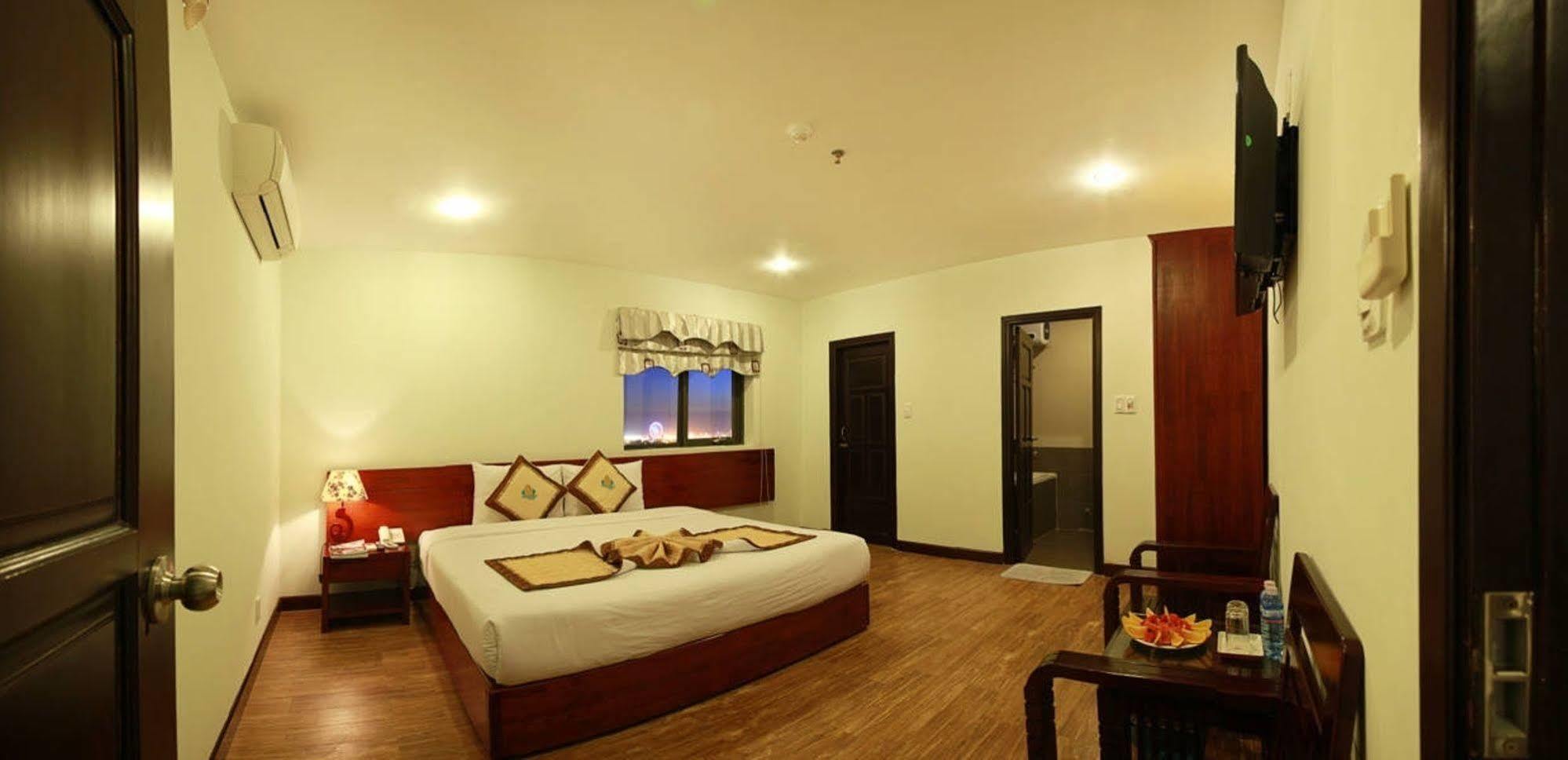 Luna Diamond Hotel Danang Exterior photo