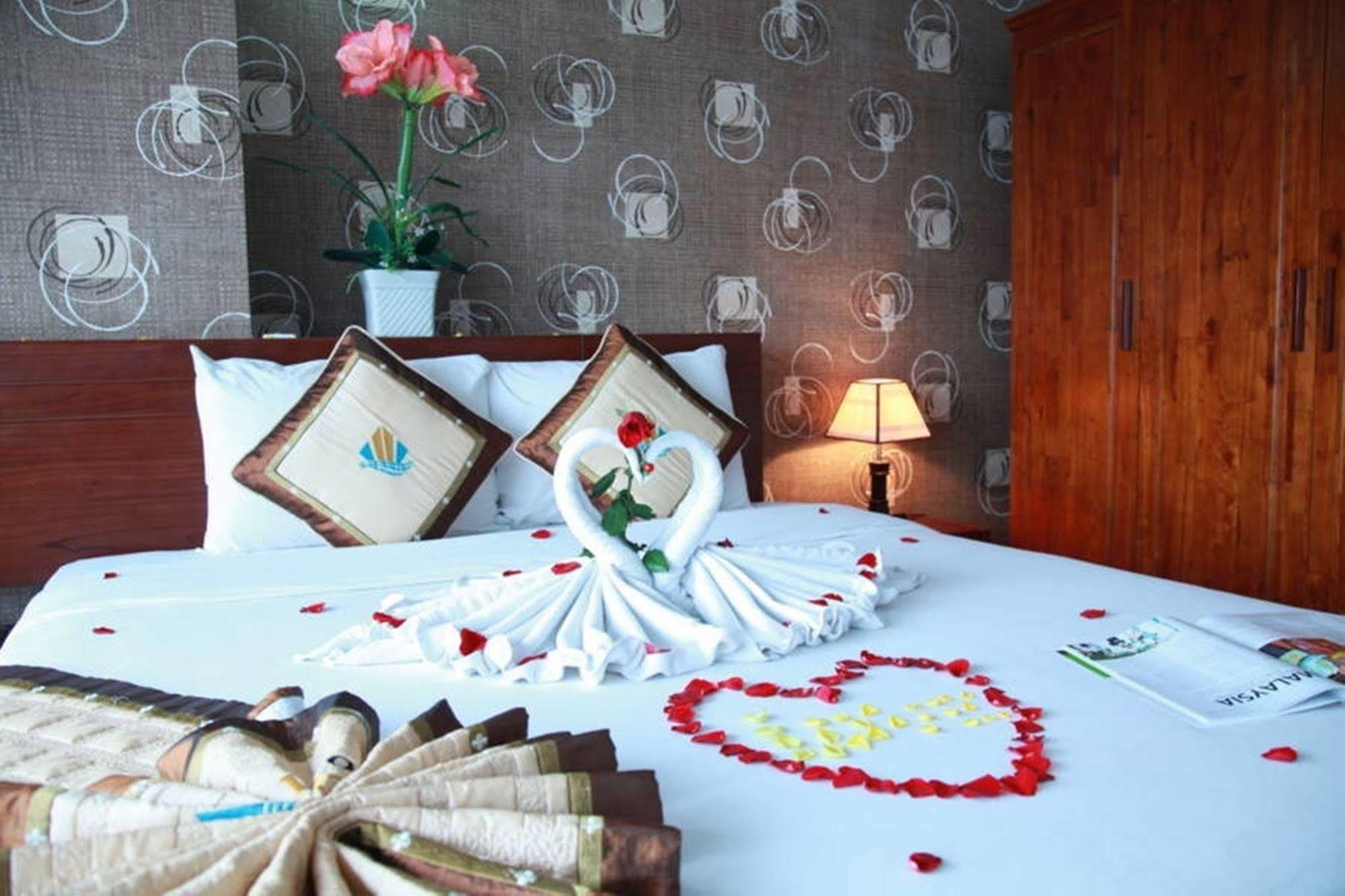 Luna Diamond Hotel Danang Exterior photo