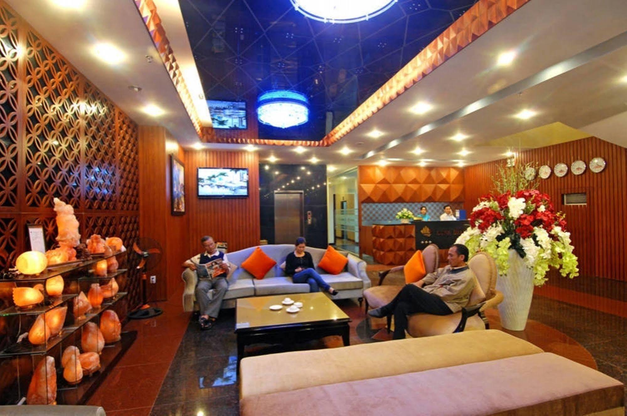 Luna Diamond Hotel Danang Exterior photo