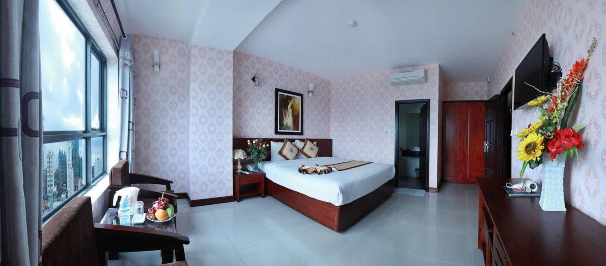Luna Diamond Hotel Danang Exterior photo