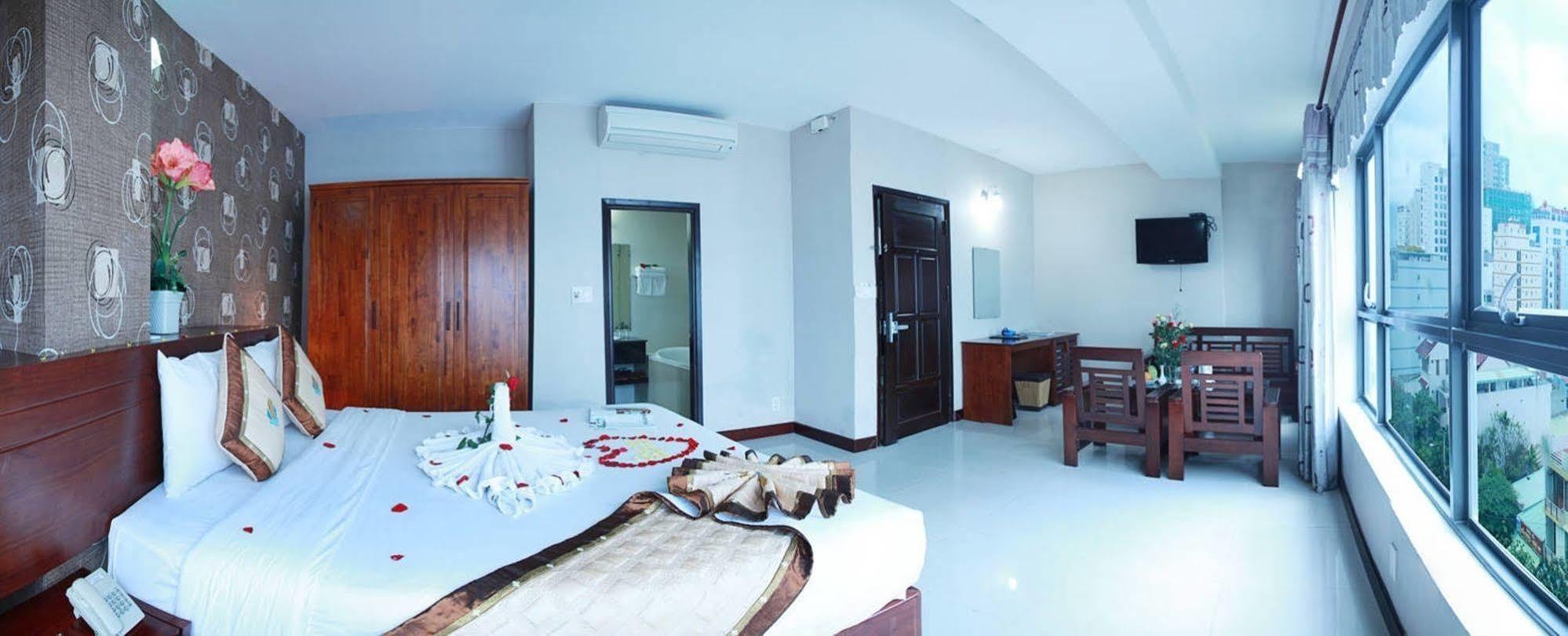 Luna Diamond Hotel Danang Exterior photo
